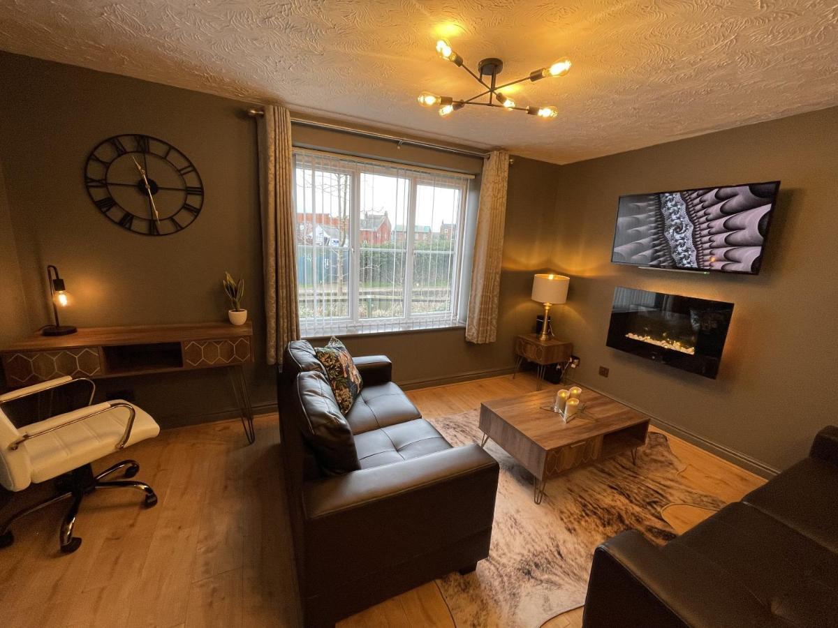No24 - 2-Bed Boutique Apartment - Hosted By Hutch Lifestyle Leamington Spa Buitenkant foto