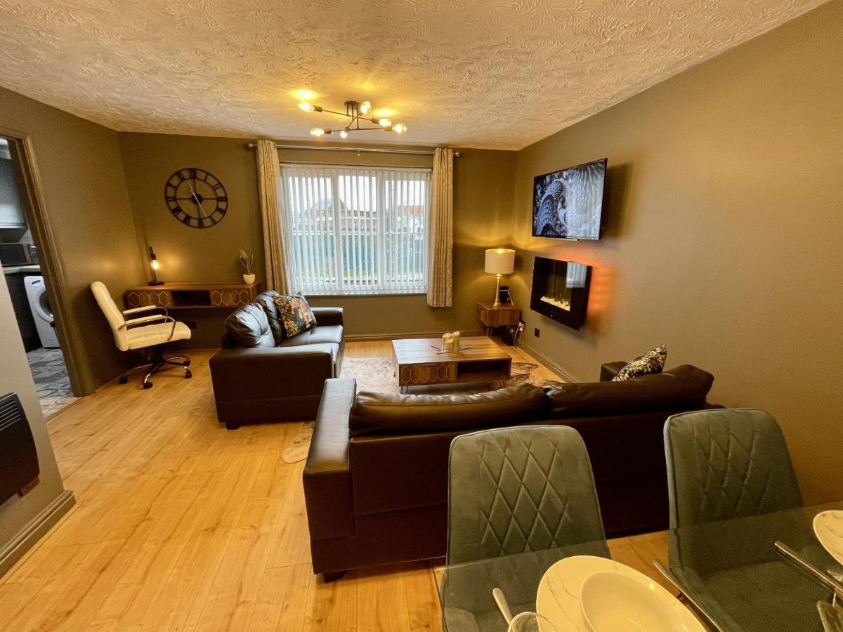 No24 - 2-Bed Boutique Apartment - Hosted By Hutch Lifestyle Leamington Spa Buitenkant foto