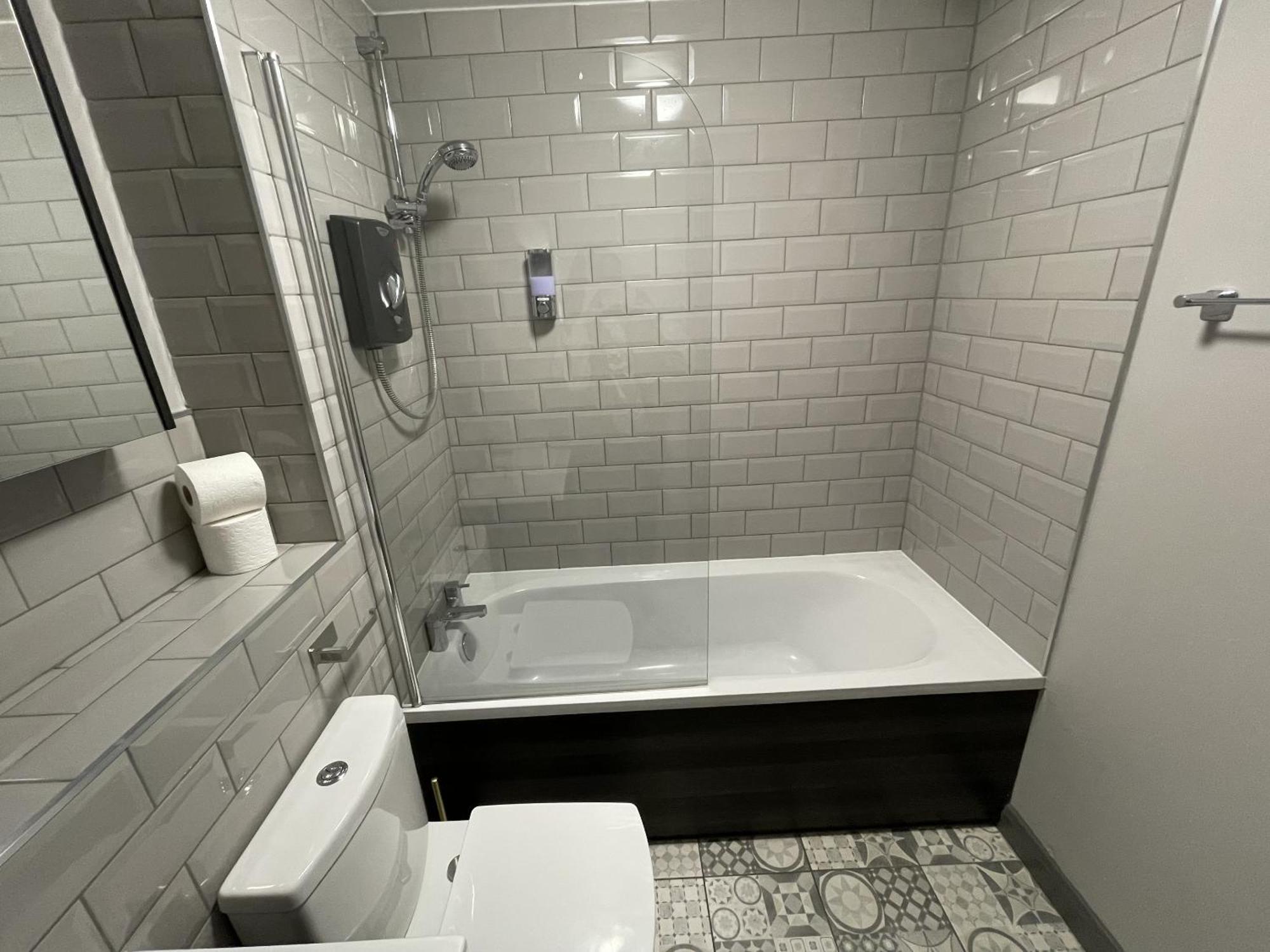 No24 - 2-Bed Boutique Apartment - Hosted By Hutch Lifestyle Leamington Spa Buitenkant foto