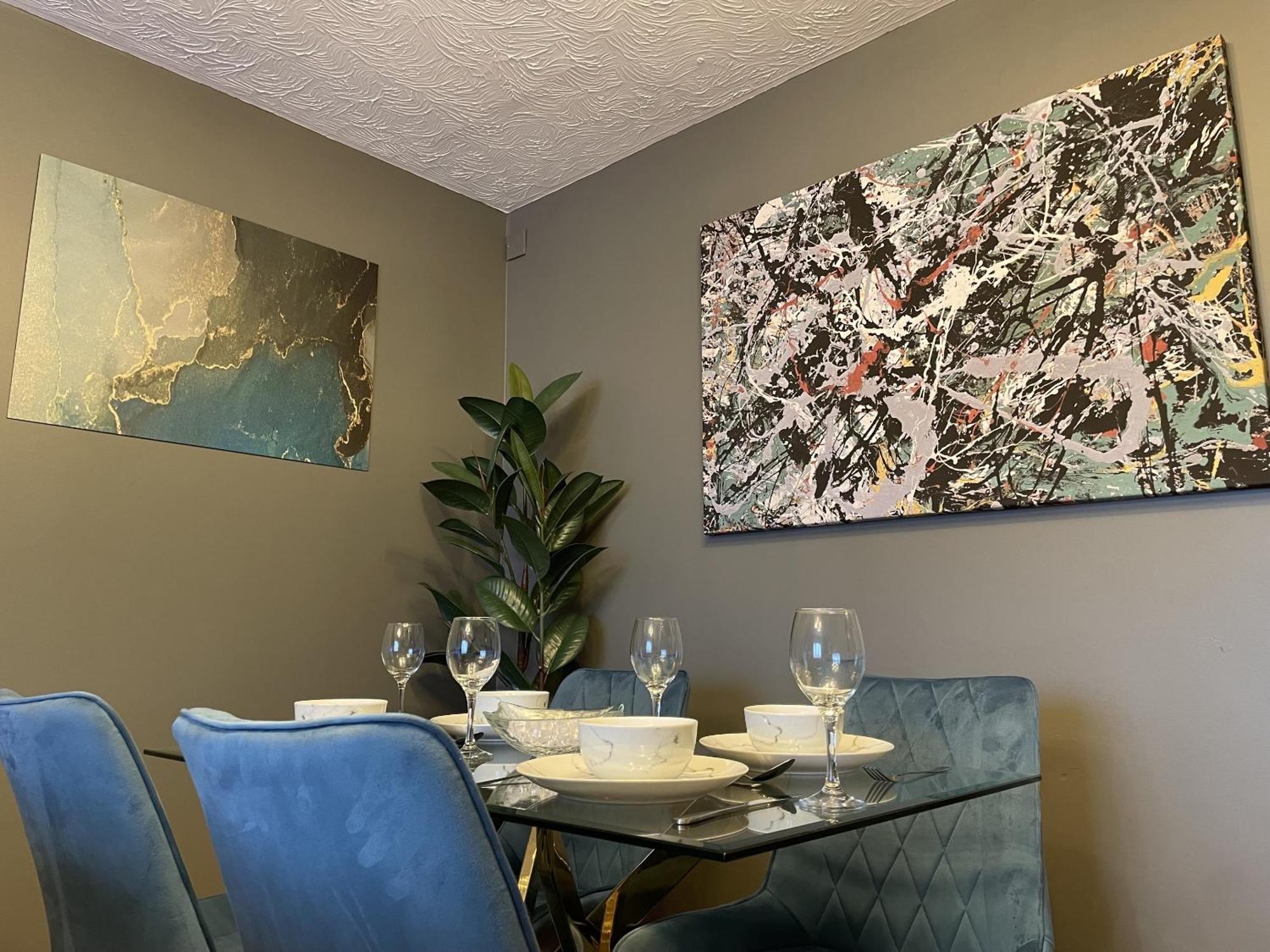 No24 - 2-Bed Boutique Apartment - Hosted By Hutch Lifestyle Leamington Spa Buitenkant foto